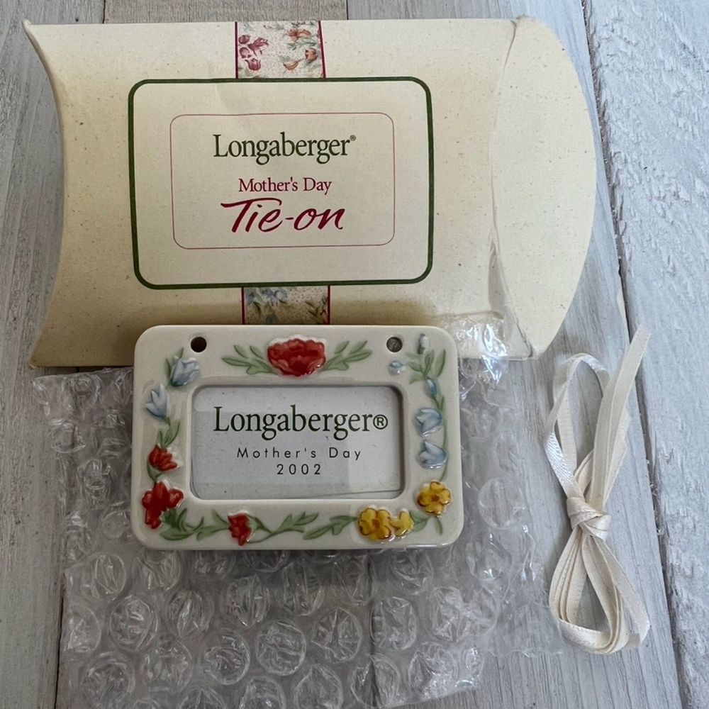 Longaberger Ceramic Mother's Day Tie-on 2002